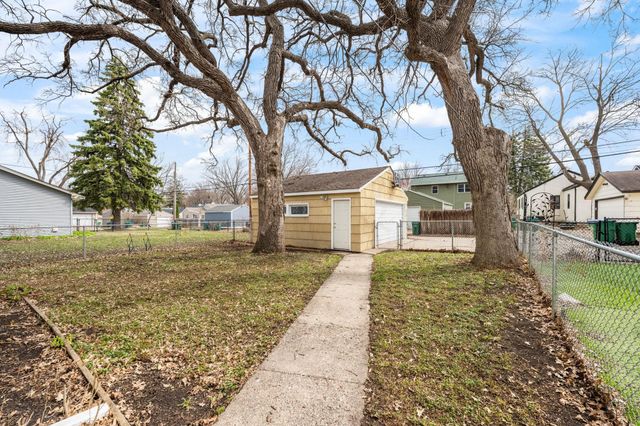 2909 Kentucky Avenue S, Saint Louis Park, MN 55426