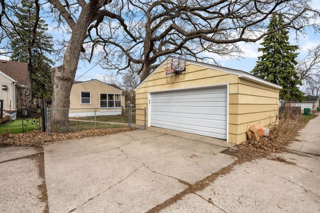 2909 Kentucky Avenue S, Saint Louis Park, MN 55426