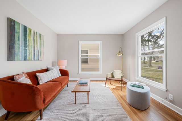 2909 Kentucky Avenue S, Saint Louis Park, MN 55426