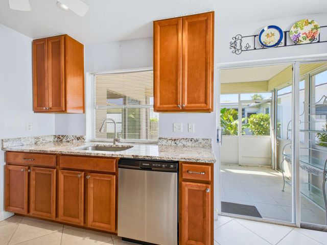 2020 SW 17th Avenue, Boynton Beach, FL 33426