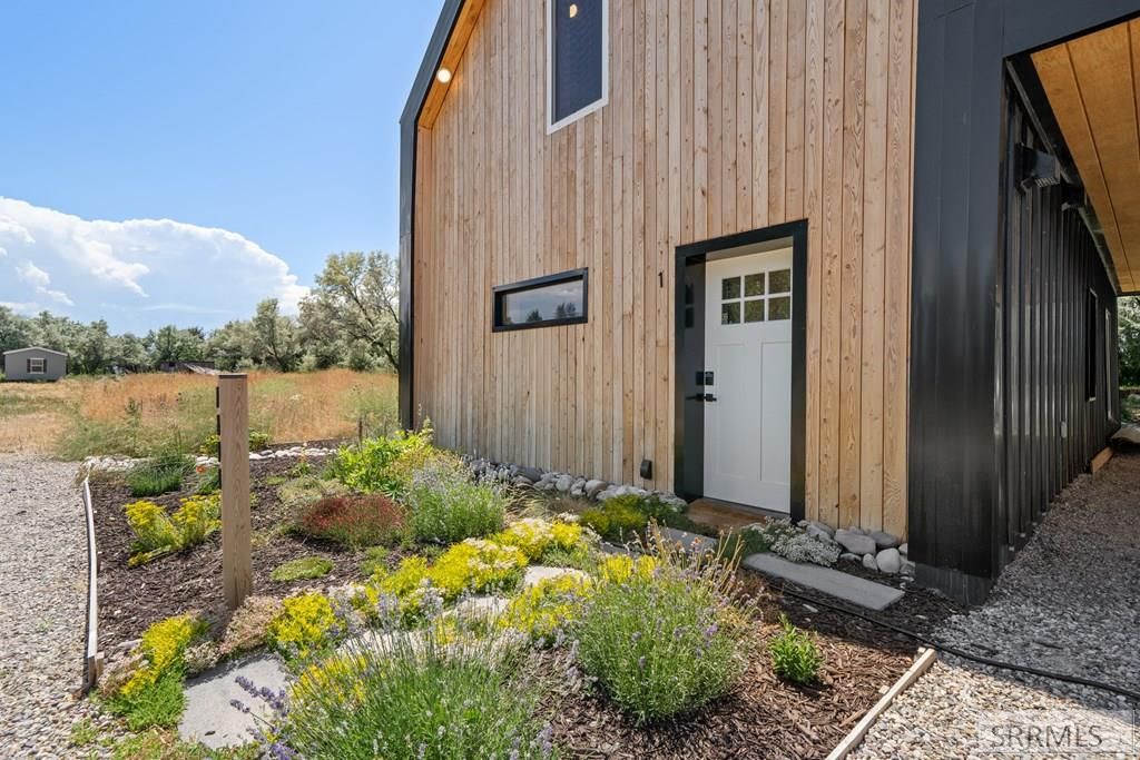 Image 3 of property listing at 7885 Cottage Court, Rexburg, ID 83440