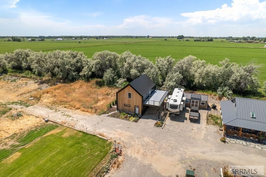 Image 8 of property listing at 7885 Cottage Court, Rexburg, ID 83440