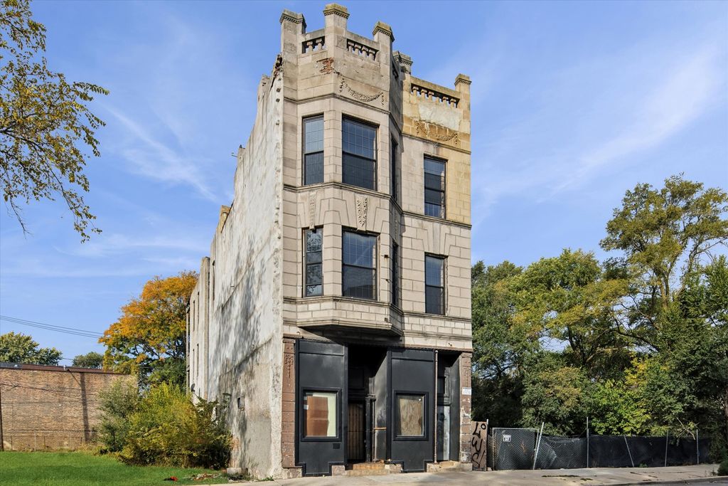 816 S California Avenue, Chicago, IL 60612