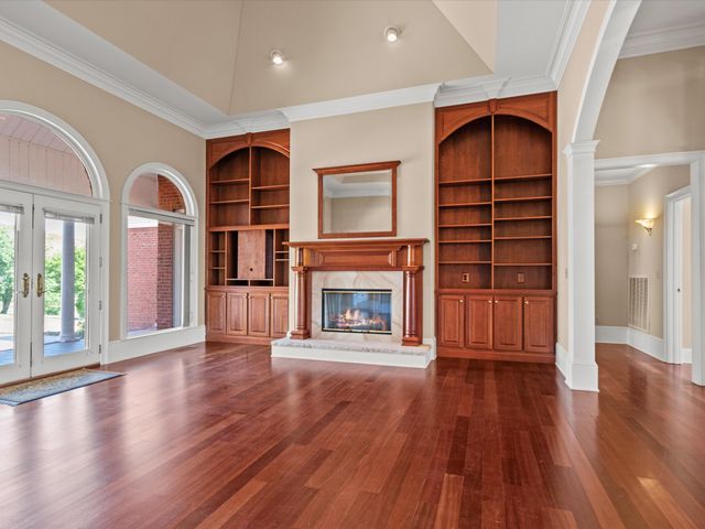954 Molino Rd, Fayetteville, TN 37334