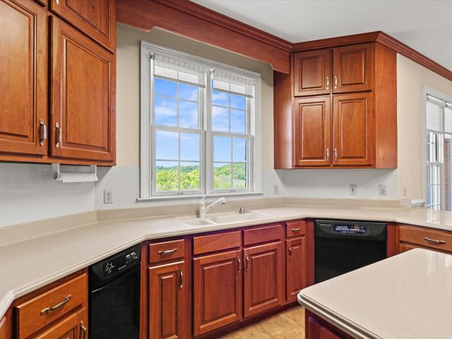 954 Molino Rd, Fayetteville, TN 37334