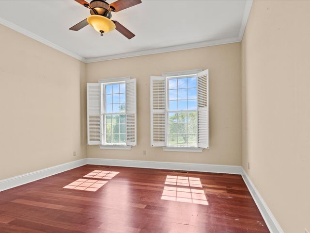 954 Molino Rd, Fayetteville, TN 37334