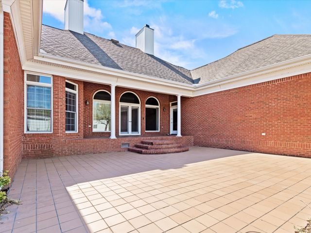 954 Molino Rd, Fayetteville, TN 37334