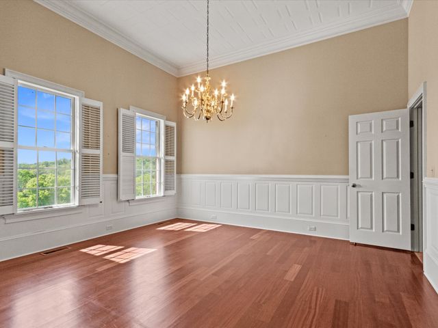 954 Molino Rd, Fayetteville, TN 37334
