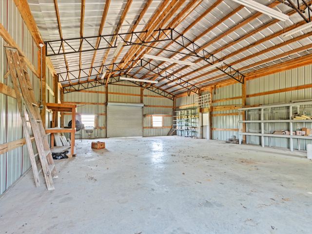 954 Molino Rd, Fayetteville, TN 37334