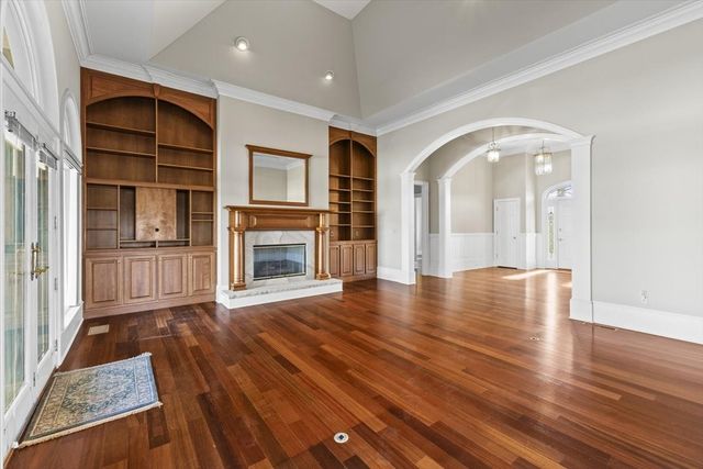 954 Molino Rd, Fayetteville, TN 37334