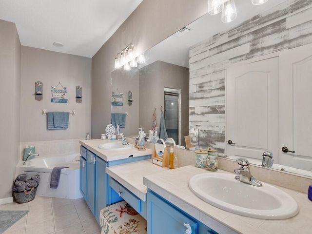 2536 Creekside Drive, Fort Pierce, FL 34981