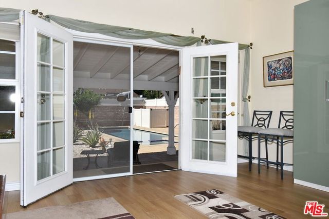 6015 Topeka Drive, Tarzana, CA 91356