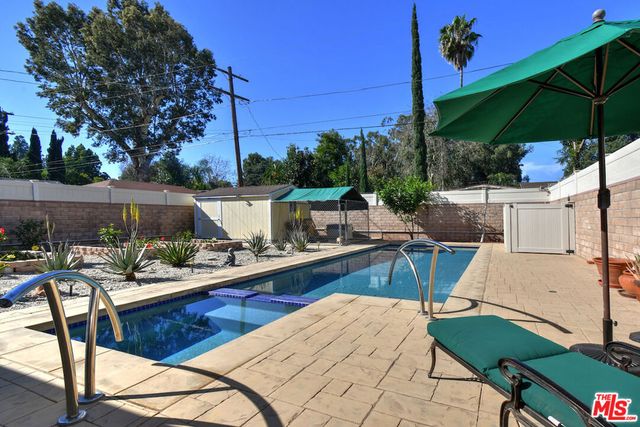 6015 Topeka Drive, Tarzana, CA 91356