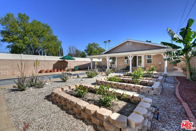 6015 Topeka Drive, Tarzana, CA 91356