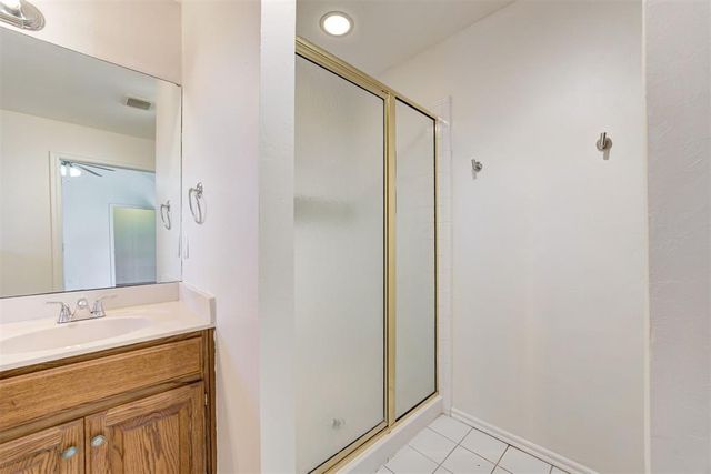 13804 Oakmond Road, Edmond, OK 73013