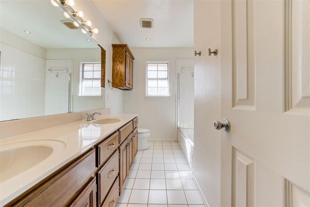 13804 Oakmond Road, Edmond, OK 73013