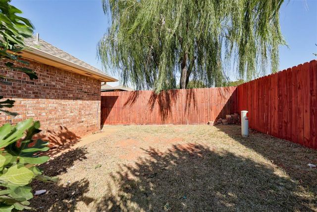 13804 Oakmond Road, Edmond, OK 73013