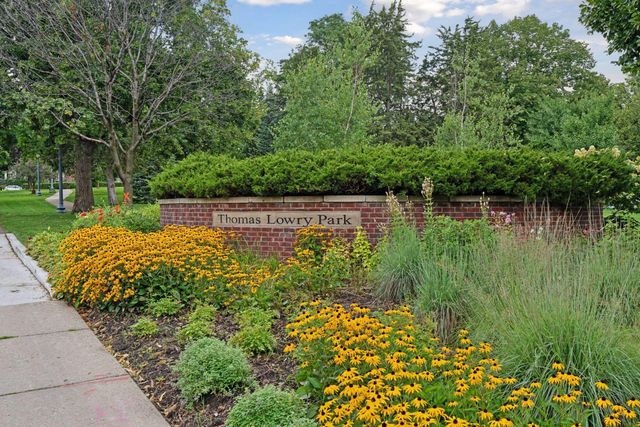 821 Douglas Avenue 304, Minneapolis, MN 55403