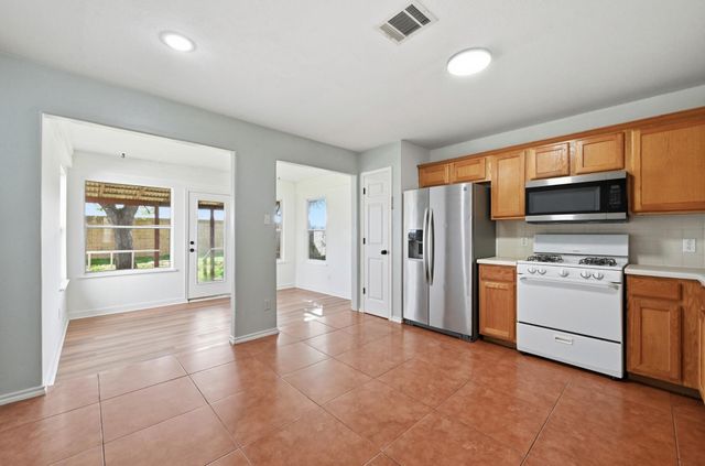 1610 Rossport BND, Leander, TX 78641