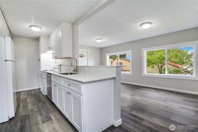 325 N Cambrian, Bremerton, WA 98312