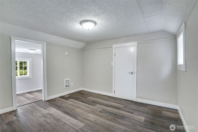 325 N Cambrian, Bremerton, WA 98312