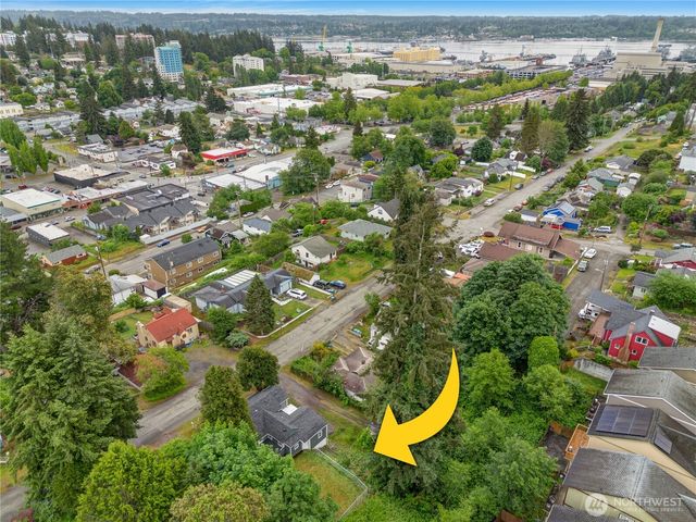 325 N Cambrian, Bremerton, WA 98312