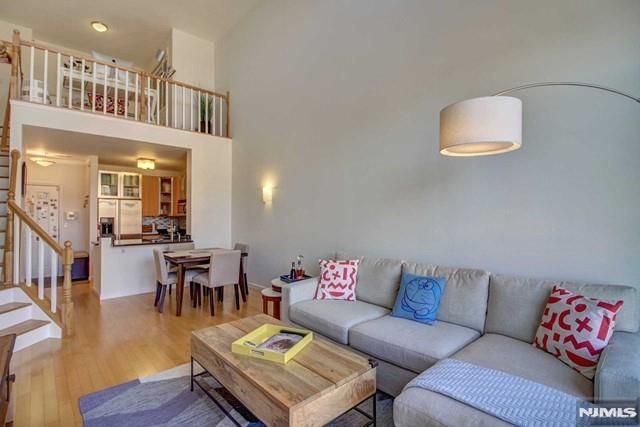 24 Ave At Port Imperial 404, West New York, NJ 07093