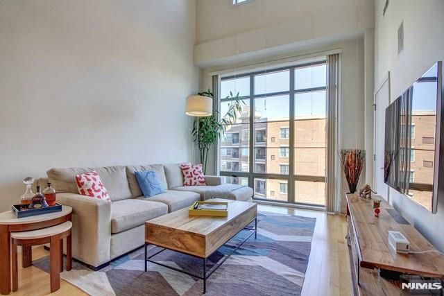24 Ave At Port Imperial 404, West New York, NJ 07093