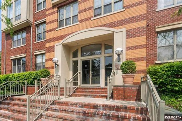 24 Ave At Port Imperial 404, West New York, NJ 07093