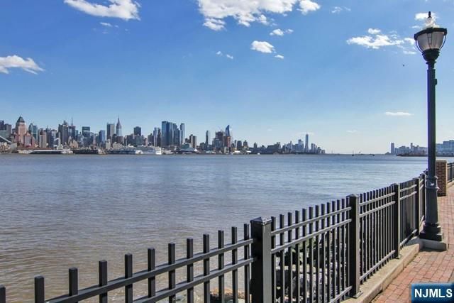 24 Ave At Port Imperial 404, West New York, NJ 07093