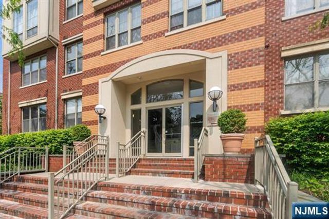 24 Ave At Port Imperial 404, West New York, NJ 07093