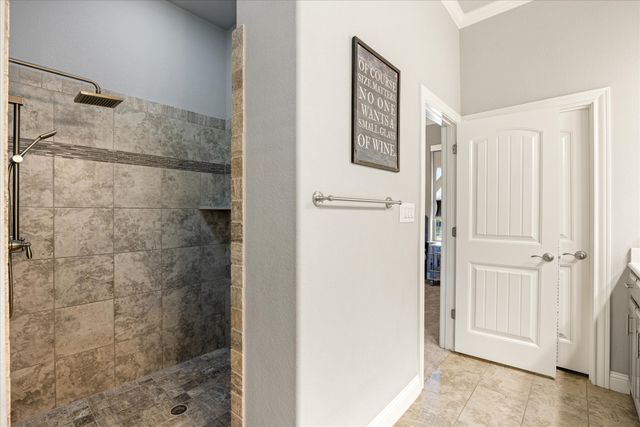 1112 Sunset Bay Drive, Granbury, TX 76048