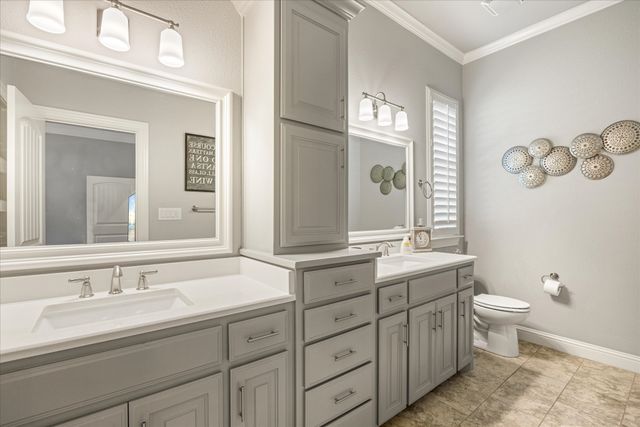 1112 Sunset Bay Drive, Granbury, TX 76048