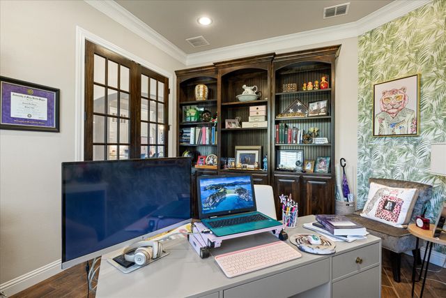 1112 Sunset Bay Drive, Granbury, TX 76048