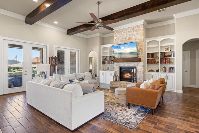 1112 Sunset Bay Drive, Granbury, TX 76048