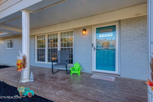 340 Blacksferry Rd, Knoxville, TN 37931