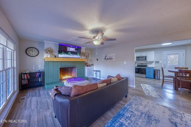 340 Blacksferry Rd, Knoxville, TN 37931