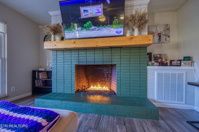 340 Blacksferry Rd, Knoxville, TN 37931