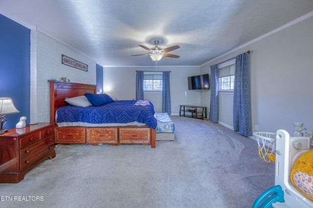 340 Blacksferry Rd, Knoxville, TN 37931