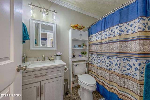 340 Blacksferry Rd, Knoxville, TN 37931