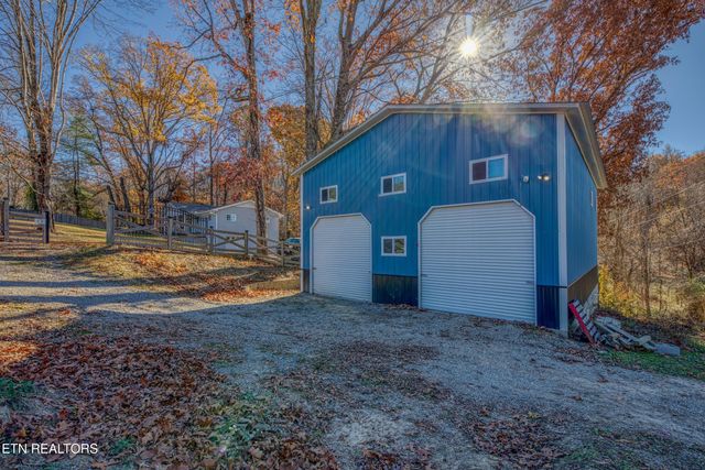 340 Blacksferry Rd, Knoxville, TN 37931