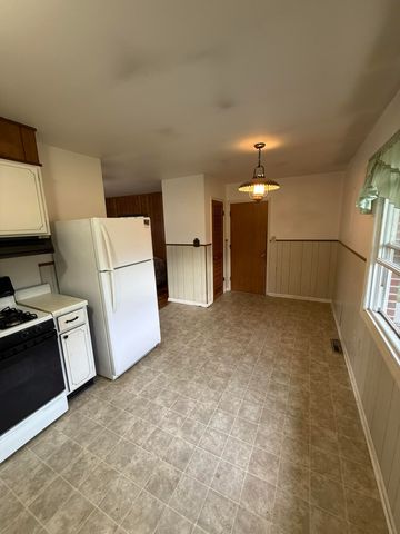 509 Brentwood DR, Covington, VA 24426