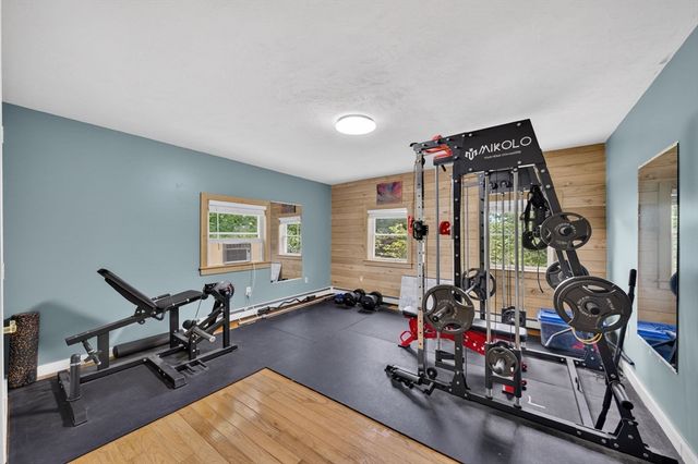 24 Mayflower Drive, Plymouth, MA 02360