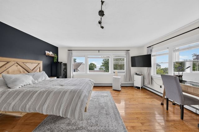 24 Mayflower Drive, Plymouth, MA 02360