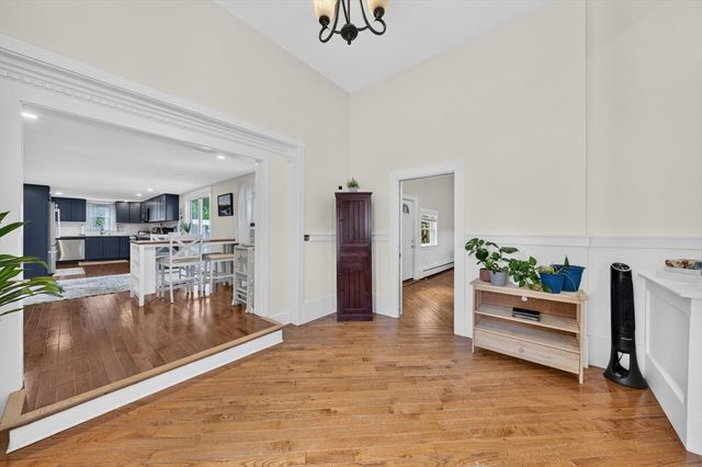 24 Mayflower Drive, Plymouth, MA 02360