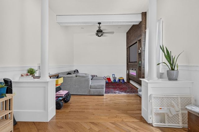 24 Mayflower Drive, Plymouth, MA 02360