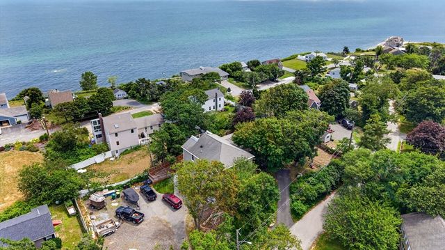 24 Mayflower Drive, Plymouth, MA 02360