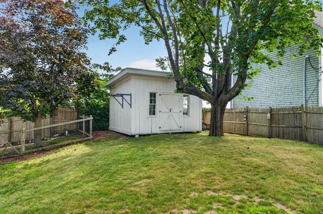 24 Mayflower Drive, Plymouth, MA 02360