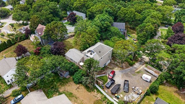 24 Mayflower Drive, Plymouth, MA 02360