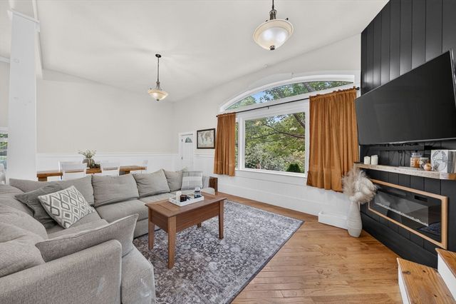 24 Mayflower Drive, Plymouth, MA 02360